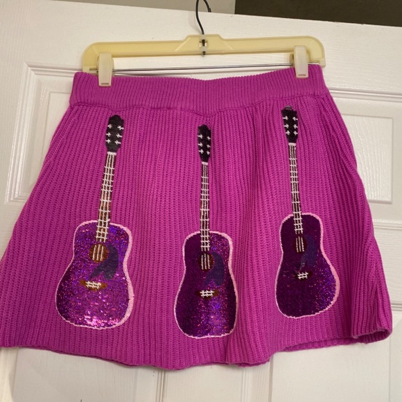 Queen of Sparkles BRIGHT PURPLE GUITAR SKIRT - Picture 2 of 3